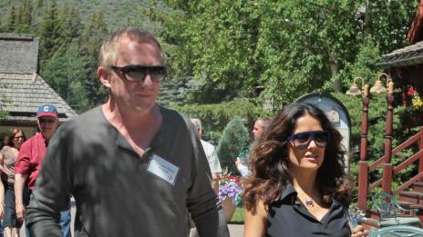 Салма Хайек и Пино топят леда...или не точно