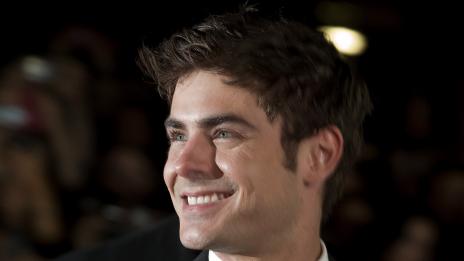 Лили Колинс помага на Зак Ефрон да стои трезвен