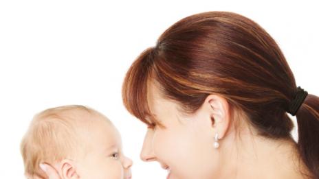 Бебетата, родени с цезарово сечение, са с по-слаб имунитет