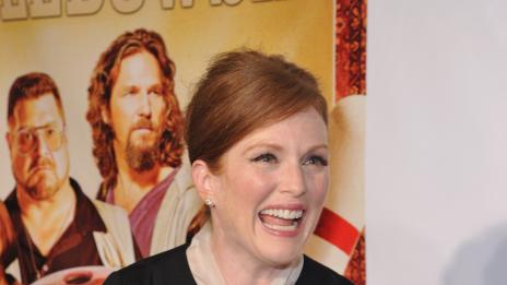 Джулиан Мур получи британско гражданство