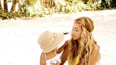 Бионсе показа свои снимки с Блу Айви