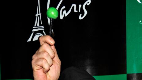 Чарли Шийн отново в играта