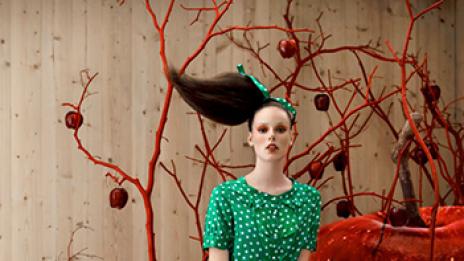 В страната на чудните аксесоари: Fendi