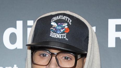 Крис Браун отново на върха