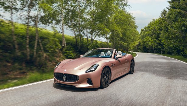 Maserati GranCabrio Folgore: най-бързият и луксозен   електрически кабриолет на пазара е вече в България
