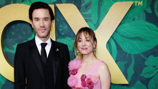 Кейли Куоко и приятелят й; Getty Images