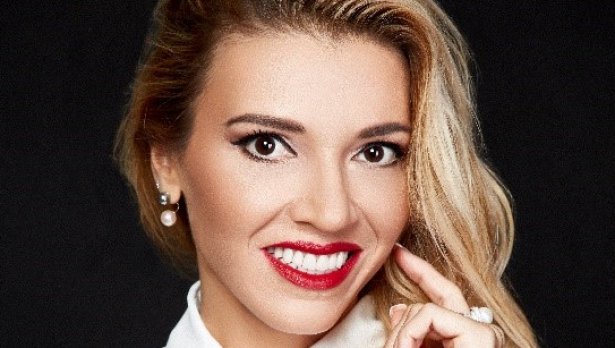 Как да се храним и общуваме на маса, спазвайки протокола?