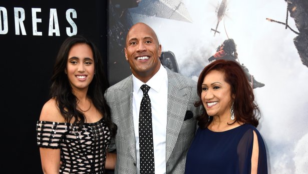 Дуейн с майка си и голямата си дъщеря. Снимка: Getty Images