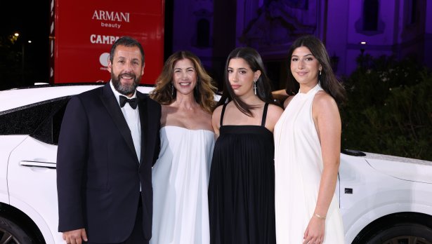 Адам Сандлър, Джаки Сандлър, Мадисън Сандлър и Съни Сандлър във Венеция, 28 август 2025. Снимка: Getty Images