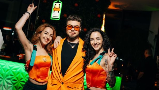 J&auml;germeister ORANGE дебютира в България с впечатляващо парти и светлинно шоу с дронове