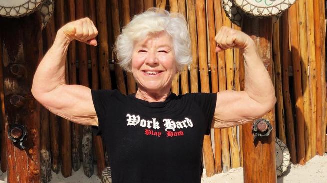 73-годишна фитнес инфлуенсърка: Тренирайте по време на изолация