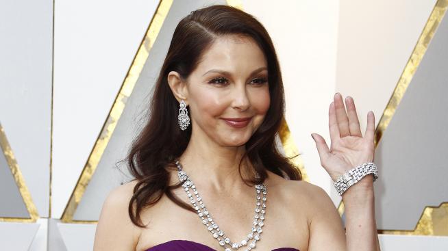 Ашли Джъд си натроши крака в Конго