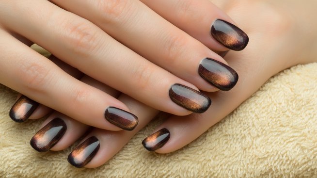 Маникюр 2022 – пробвайте структуриращ гел