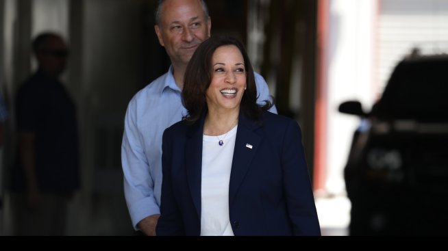 Мъжът на Камала Харис ѝ се обясни в любов 