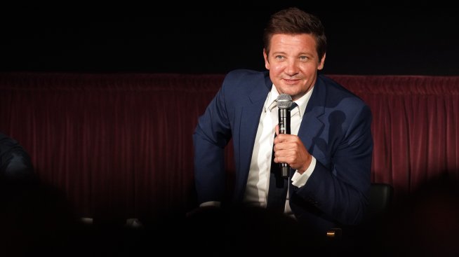 Джеръми Ренър празнува раждането на своя спасител – дъщеря си Ава