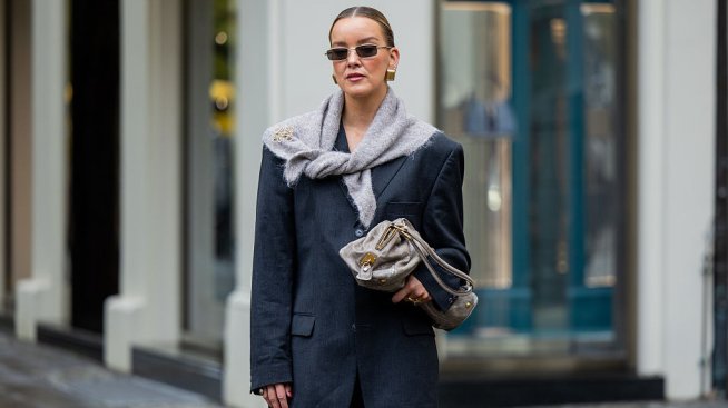 Триъгълният шал е must-have за есента