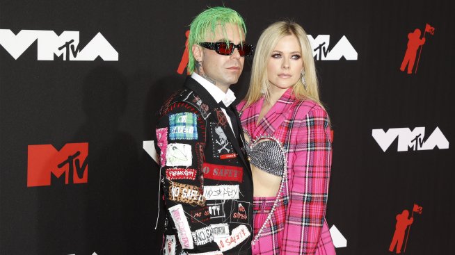 Аврил Лавин, честито!