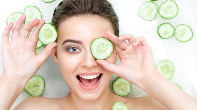 Грижа за околоочния контур – защо да не я пренебрегвате?