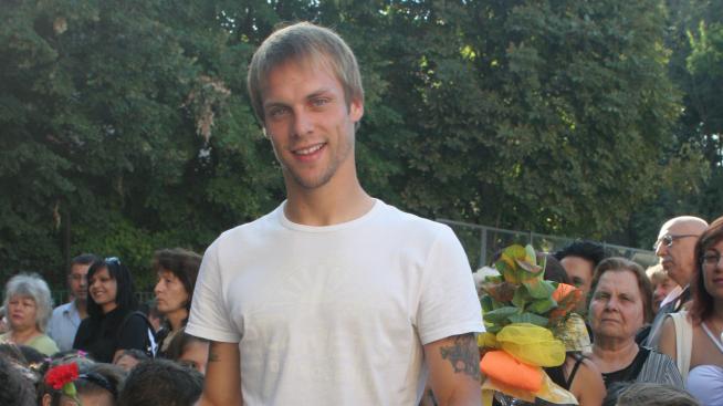 Ваня Джаферович се обясни в любов на жена си  Жени 