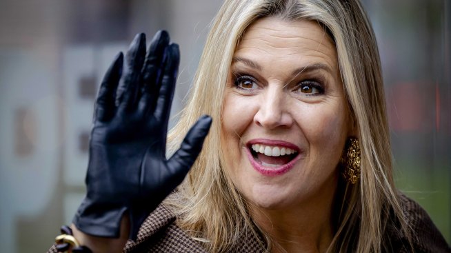 Инкогнито със стил: Кралица Максима се сля с тълпата