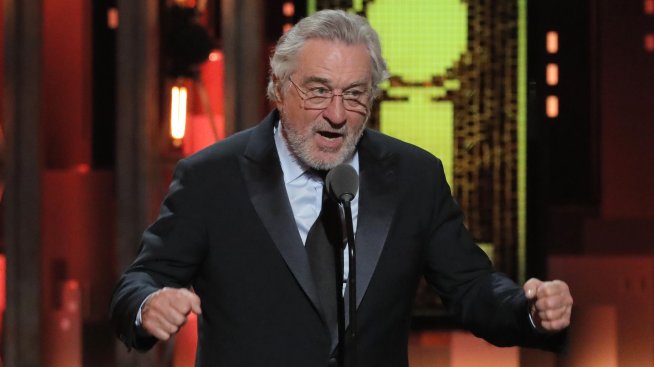 И Робърт де Ниро с обвинения за сексуален тормоз