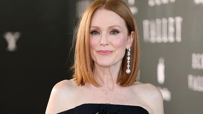 Джулиан Мур се отказа от холивудския блясък и публикува селфи без грим