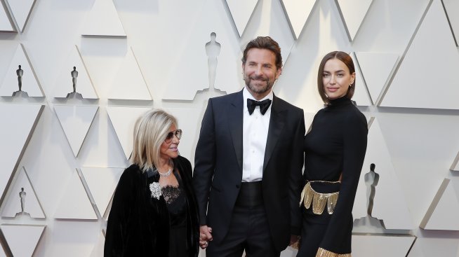 Заедно са: Ирина Шейк ще е с Брадли Купър по Коледа