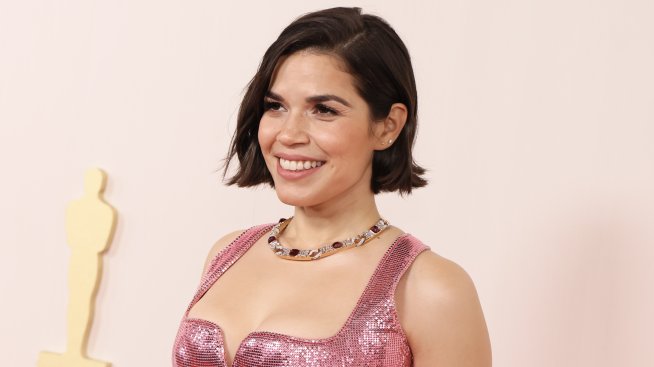 Нова прическа – подстригването тип камбана е ретро стила за края на лятото