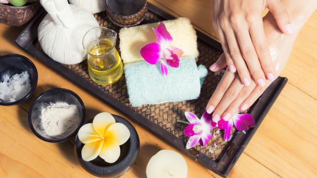 По-здрави нокти – с няколко полезни масла