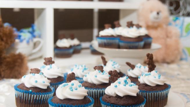 Джулиана Гани с прощъпалник за сина си