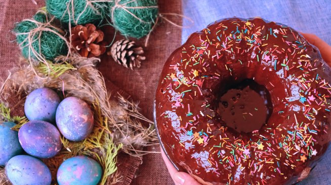 Боядисване на яйца с лукови обелки – ето как да го направите