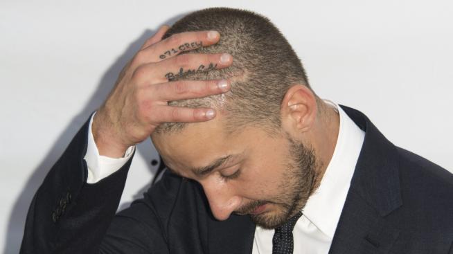 Шиа Лебьоф - отново се целува с бившата си съпруга Миа Гот