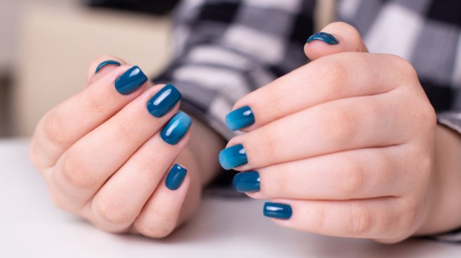 Пролетен маникюр: Омбре ноктите се завръщат