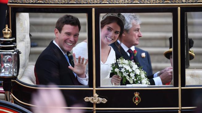 Запознайте се с новото кралско бебе