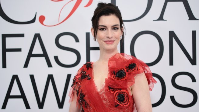 Ужасяващ момент – Ан Хатауей била принудена да целува 10 мъже заради роля