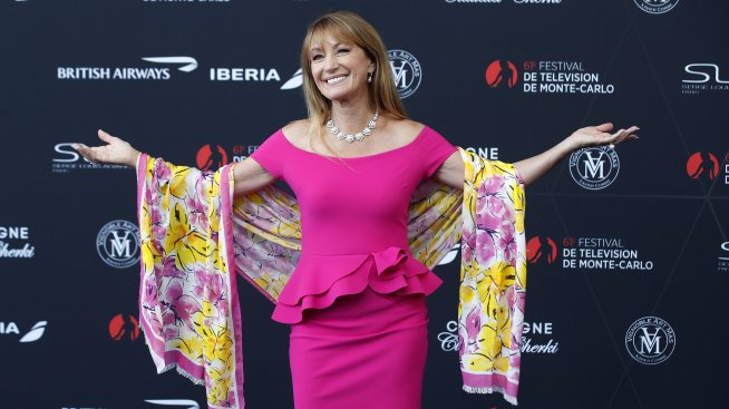 Стилът няма възраст: Джейн Сиймур на червения килим