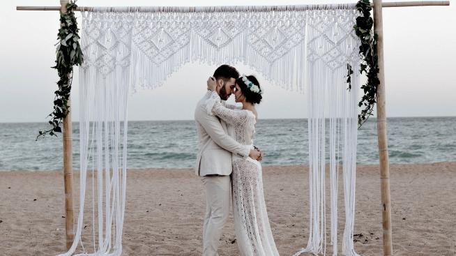 Хороскоп за зодия Дева: Кои са сродните ѝ души? 