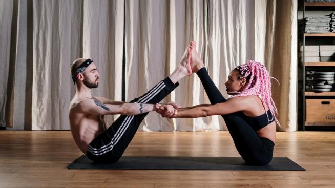 Как може йогата да помогне в отслабването?