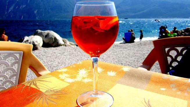 Как да приготвим: Коктейл с аперол шприц 