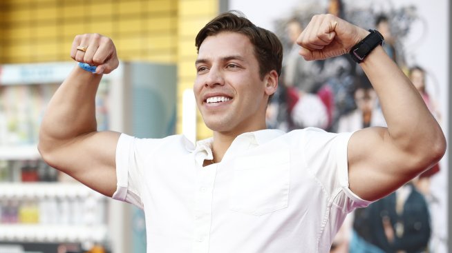 Извънбрачният син на Арнолд Шварценегер всячески се опитва да прилича на него