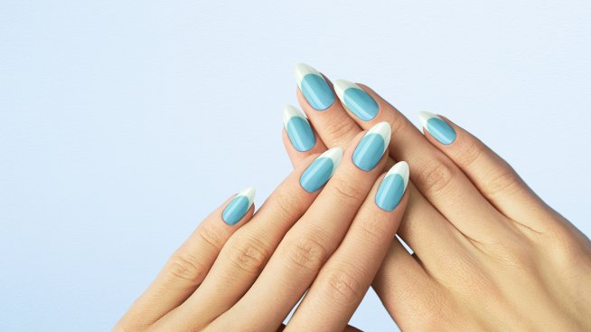 Нов маникюр – пролетно-летни предложения за нокти в бадемова форма