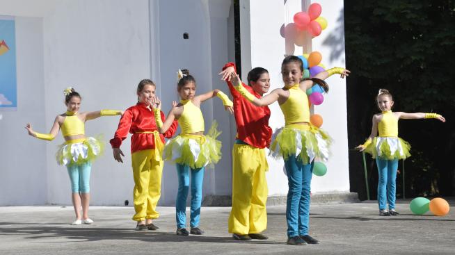 Детство мое: Как родни звезди отбелязаха 1 юни?