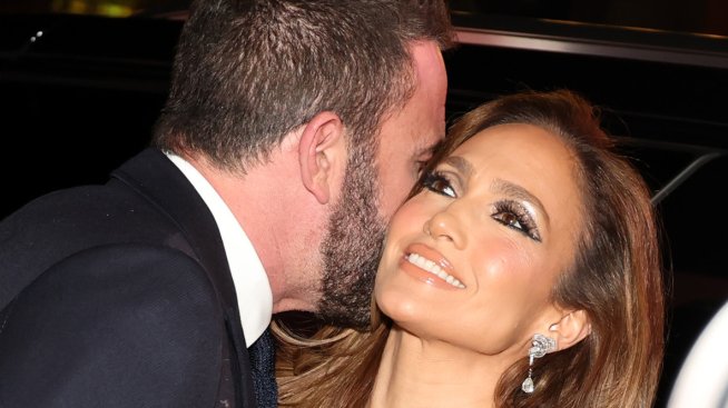 Дженифър Лопес разкри, че е била жертва във връзка с насилие