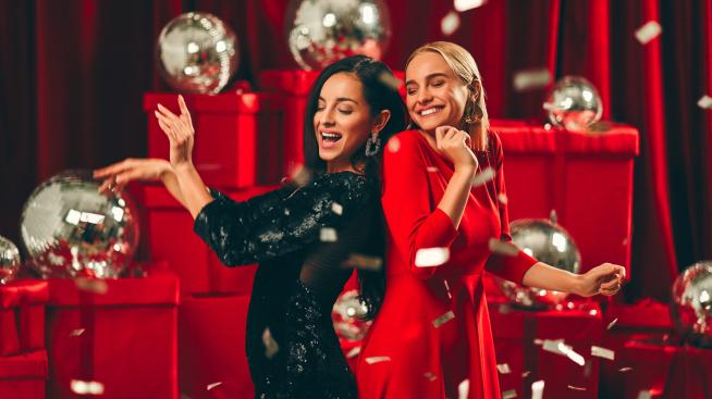 Коледа 2020: Как звездите посрещнаха празника