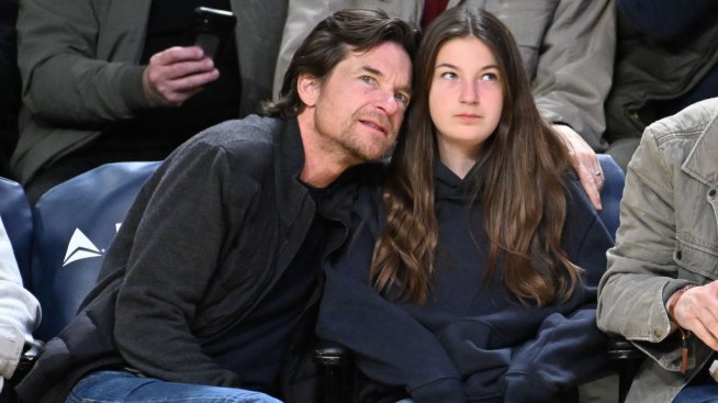 Джейсън Бейтман заведе дъщеря си Франческа на звезден мач на „ЛА Лейкърс“