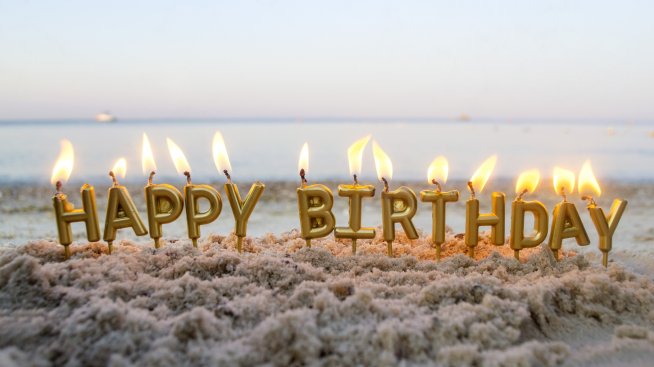 Диляна Попова в Порто Кацики за рождения ден 