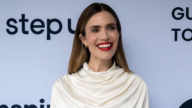 Шокиращо различна – Манди Мур озадачи феновете с новата си визия