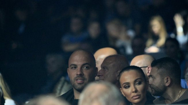 Николета Лозанова показва стегнат корем 40 дни след раждането на втората си дъщеря