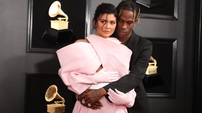 Кайли Дженър X Balmain: Гримът