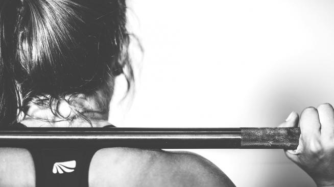 #ОтговорниВкъщи: Актрисата Йоанна Темелкова тренира у дома 